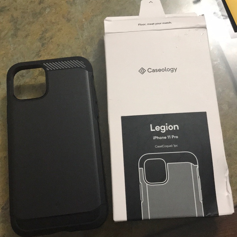 iPhone11 Pro,Caseology , Legion Black Case